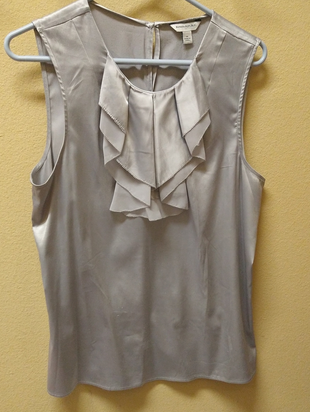 Beautiful silver/gray shell from Banana Republic Factory